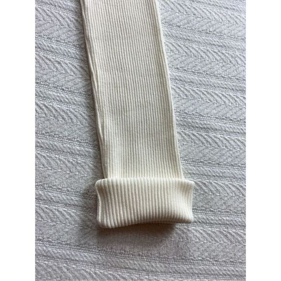 LOVE TREE Juniors Medium Rouched Sweetheart Cropped Sweater - Picture 5 of 10